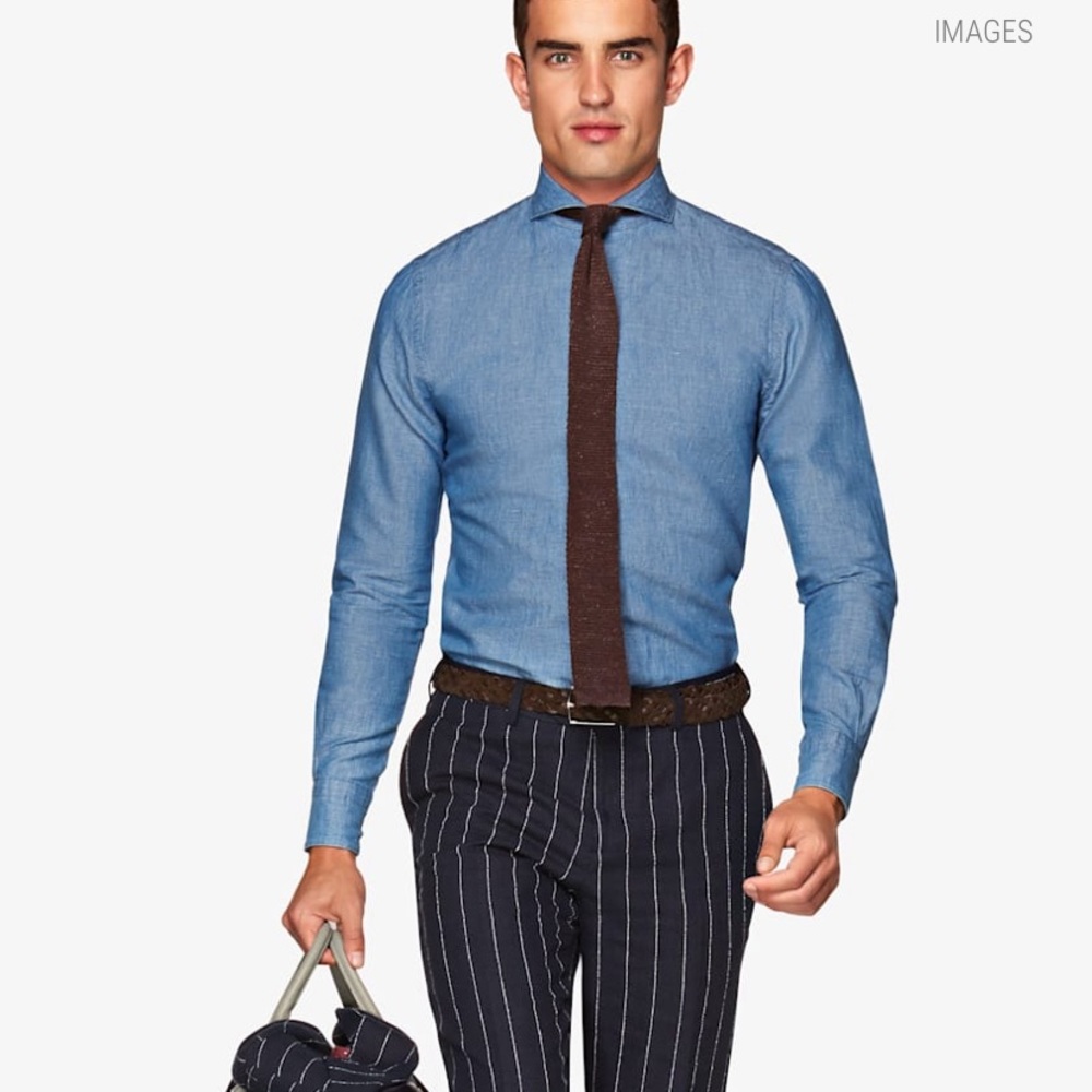 Suitsupply Chambray Button down w/ Rounded Collar